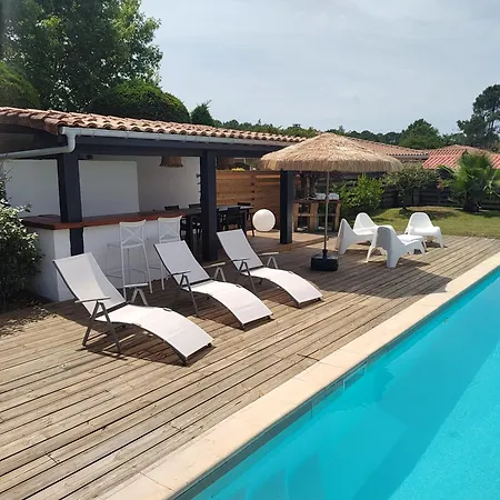 Feriehus Landaise Et Sa Grande Piscine *